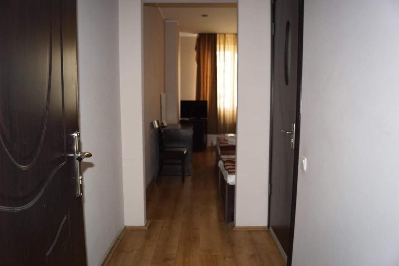 Iar Hotel Batumi Ngoại thất bức ảnh